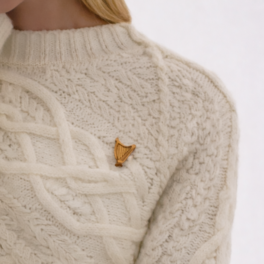 Laser Engraved Harp Pin – Irish Heritage in Wood & Brushed Gold/Silver acrylic